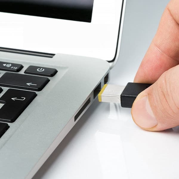 Qoltec Power Adapter for Lenovo 65W 20V 3.25A Slim Tip + Pin