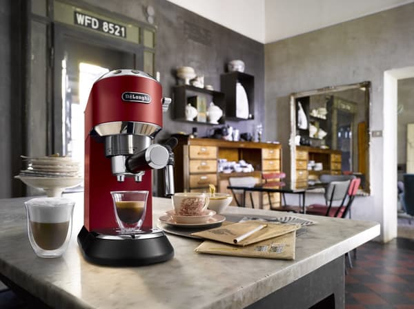 De'Longhi Semi-Auto Espresso Machine 1.1L EC 685.R