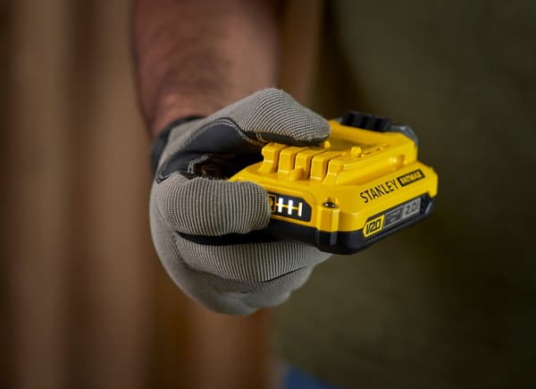 STANLEY SFMCD700D2A-QW 20V Drill/Driver with 2 Batteries