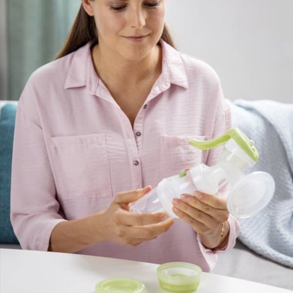 MAM Manual Breast Pump Kit + Breastfeeding Kit