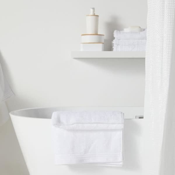 Waffle Shower Curtain 180 x 200 cm - White Polyester - 12 Hooks - UTILITY