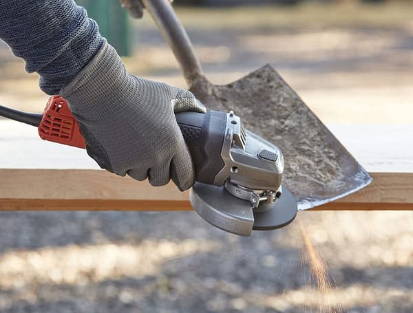 Angle Grinder - 900W - Protection Against Accidental Start - 3.2 kg - Advanced Leveling