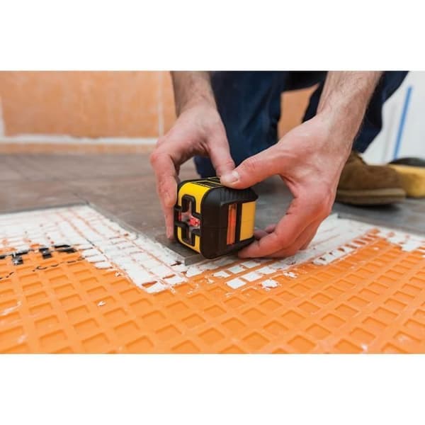 STANLEY Cross 90 Laser Level + Square STHT77502-1 - Red