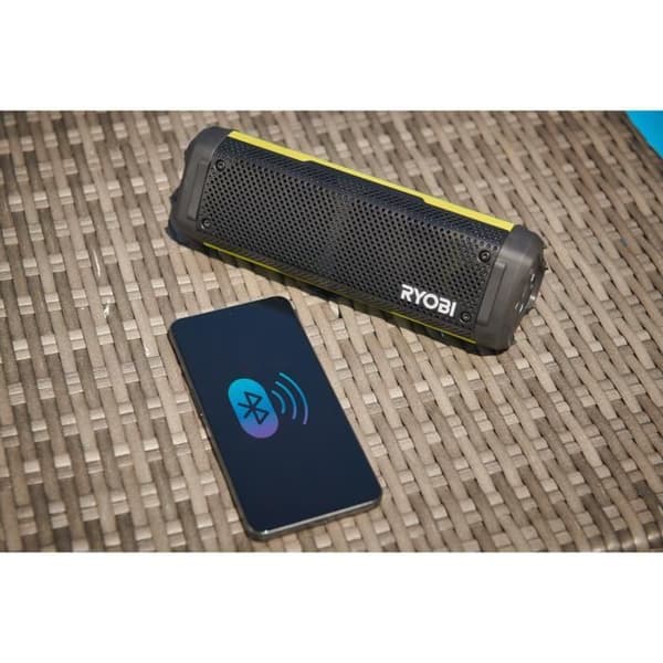 RYOBI - Bluetooth Speaker - 4V - IP67 - USB-C Cable - 1 x 4V 2.0 Ah USB Lithium Battery
