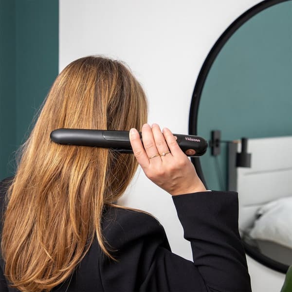 Tristar HD2501 Cordless Straightener Black - Steam Function