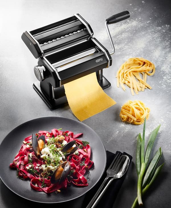 Pasta Perfecta G-89426 Pasta Machine Black