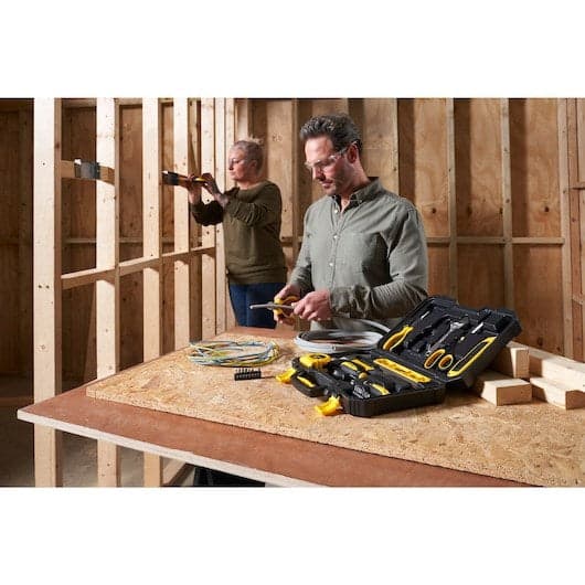 STANLEY Tool Set - 28 Pieces - Model STHT78050-1 28piece