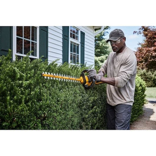 DeWALT DCMHT573X1-QW Cordless Hedge Trimmer 54V
