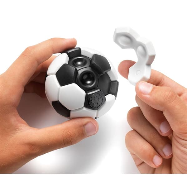 Smart Games Plug and Play Ball - 3D Puzzle for Ages 6+