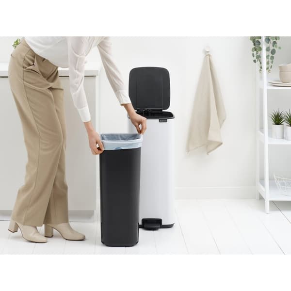 Brabantia Bo Pedal Bin 30 L White