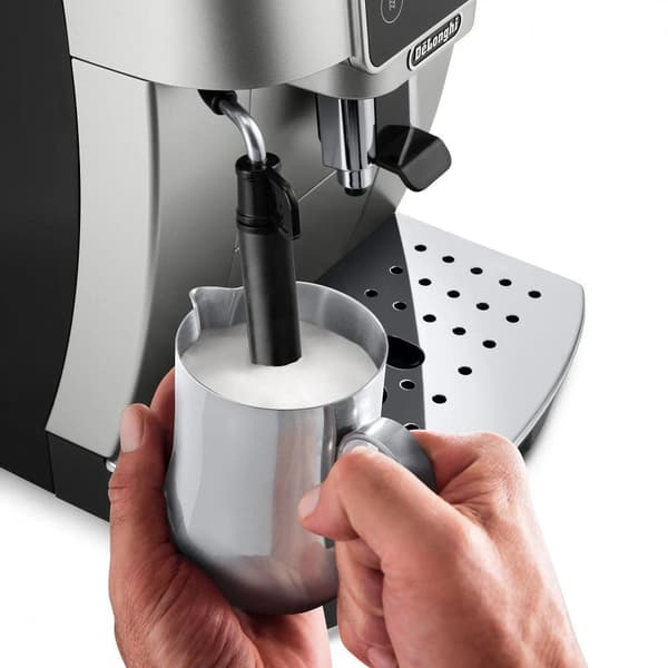 De'Longhi ECAM 220.30.SB Fully Automatic Espresso Machine