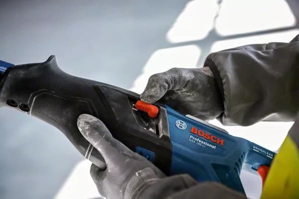 Bosch GSA 185-LI Reciprocating Saw 2900 SPM