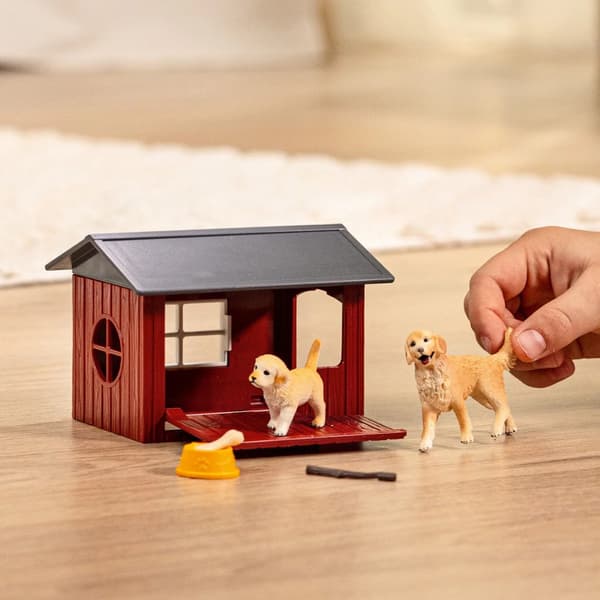 Schleich Doghouse with Golden Retrievers