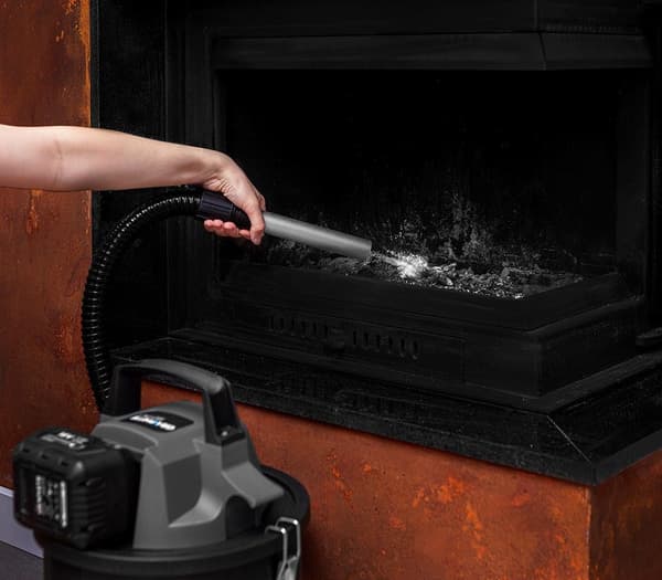 GRAPHITE 58GE125 Ash Vacuum Cleaner 18V 15 L