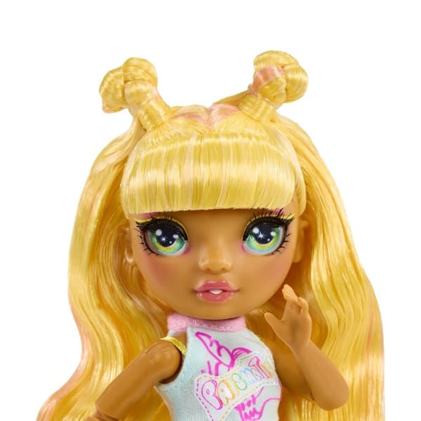 Rainbow High New JR High Sunny Madison Doll with Instrument, 4+