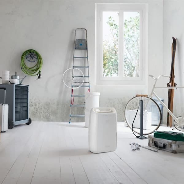 DELONGHI Dehumidifier DEX212SF - Laundry Function - 125 m³/h Airflow