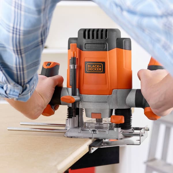 Black & Decker KW1200EKA-QS Router/Trimmer
