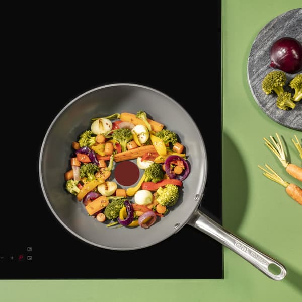 Tefal C42419 Renew+ Ceramic Wok Pan 28 cm
