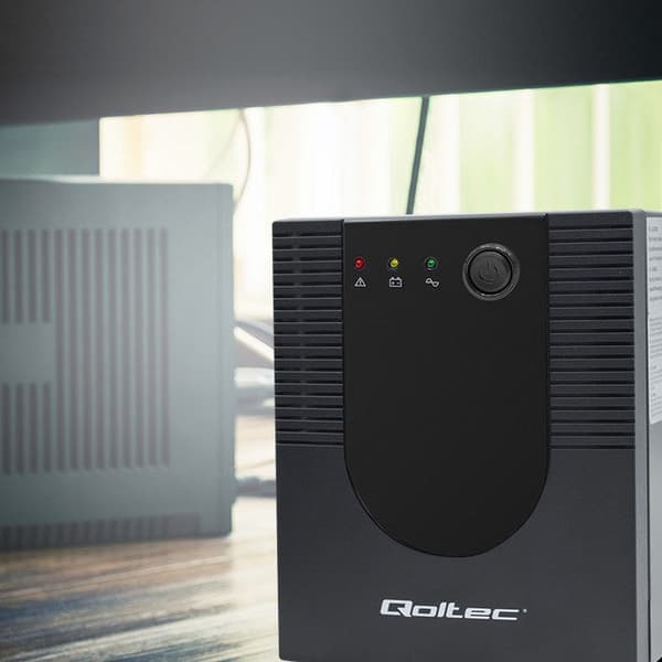 Qoltec Monolith UPS 2000VA 1200W Uninterruptible Power Supply