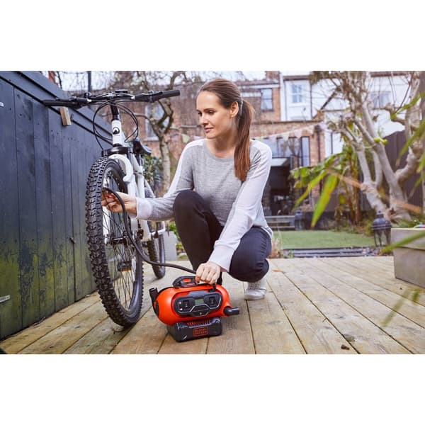 Black + Decker BDCINF18N Multi-Purpose Compressor - 230V/12V/18V - Max Pressure 11 Bar