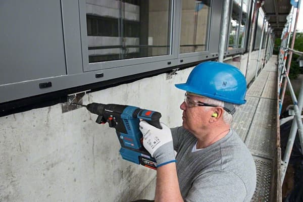 Bosch 0611910000 Professional Cordless Hammer Drill SDS-Plus 18V
