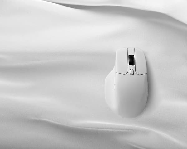 M6 4K Ergonomisk Trådlös Mus - Vit