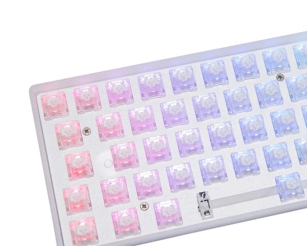 SNOWSTONE Base 65 Hotswap Gaming Tangentbord - ISO German [White Flame]