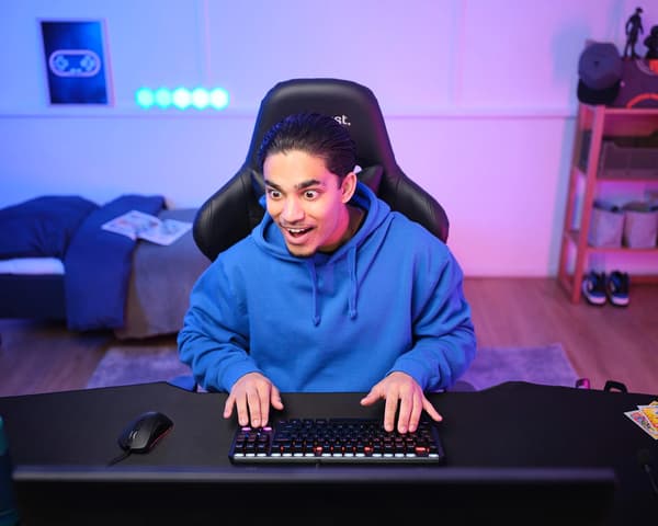GXT 924 YBAR+ Gaming Mus - Svart