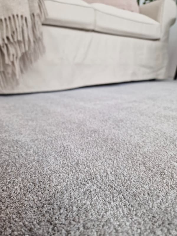 Benny Silver vaskbar tæppe 200x290 cm i blød microfiber