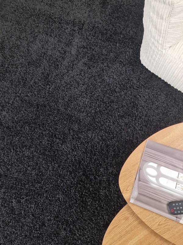 Komon Sort 160x230 cm Ryemåtte