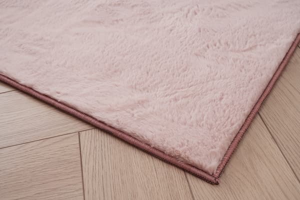 Cat Lysrosa 200x290 cm Pelsmåtte