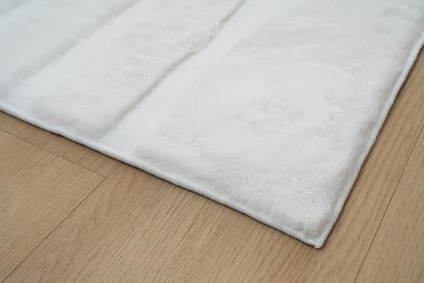 Rabbit Soho Offwhite 80x150 cm Pelsmåtte