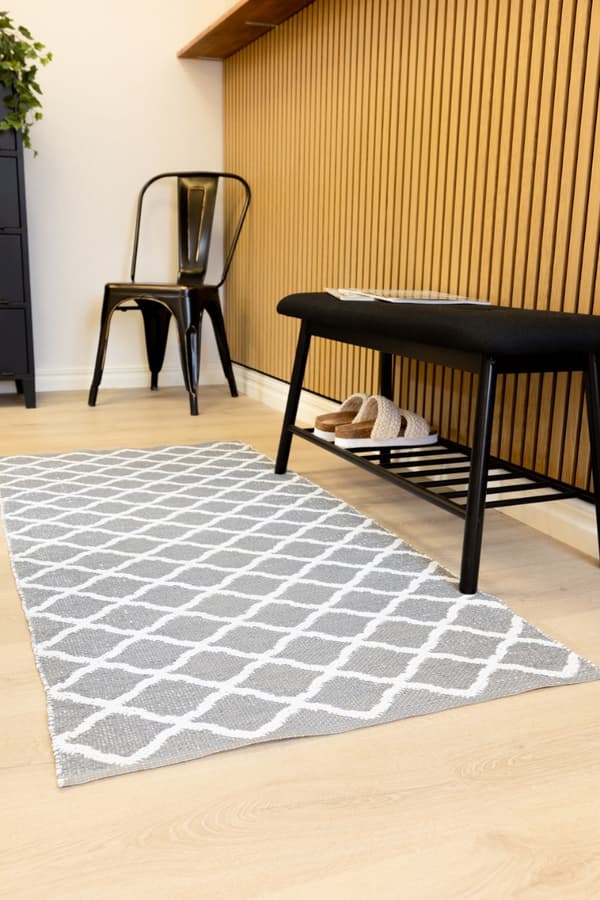 Mimmi Dalli Grå 70x200 cm Plastmatta