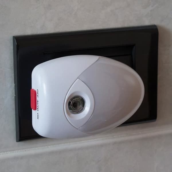 Nattljus 3 funktioner med sensor
