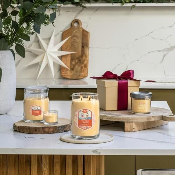 YANKEE CANDLE Giara Grande i glas Slopeside Spritz