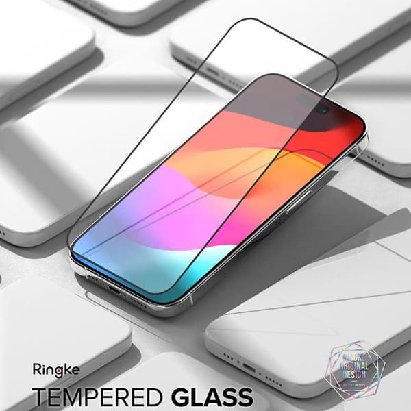 Härdat glas för iPhone 15 Pro RINGKE Svart