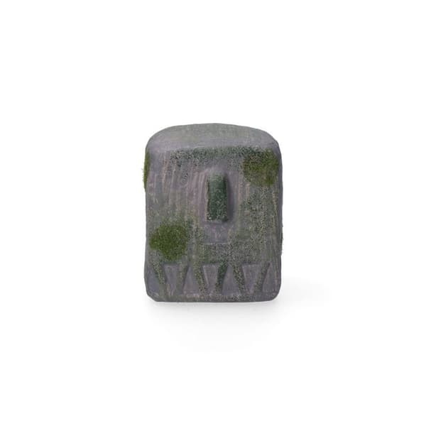 Staty Färg Grå 9 X 8 X 9.5 Cms.