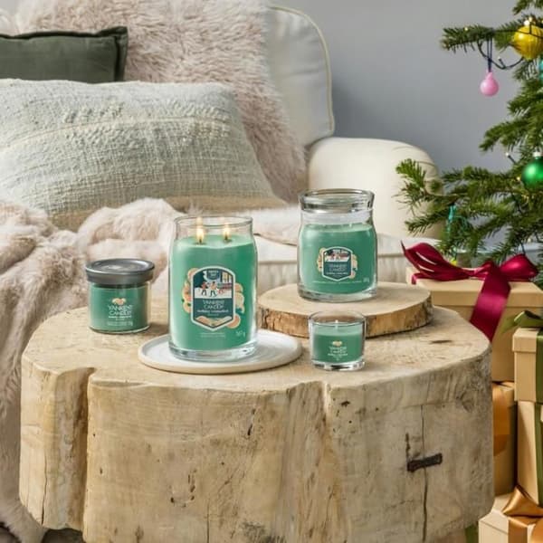 Medel ljus Julfester - Yankee Candle