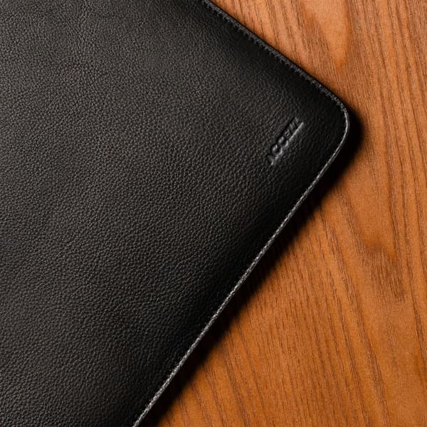 Accezz Læder laptop sleeve 16 tommer - Sort