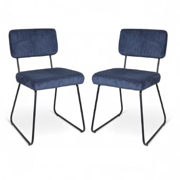 Modell av 2 designstolar MATYS i blå ribbad sammet