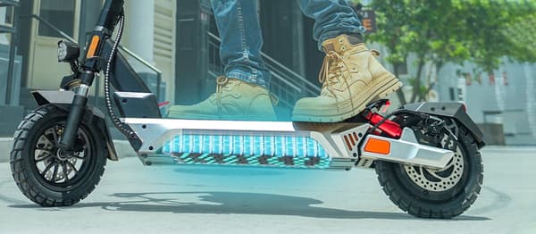 KuKirin M4 Max Electric Scooter 800W 48V 18.2Ah 45km/h 64km 10\"