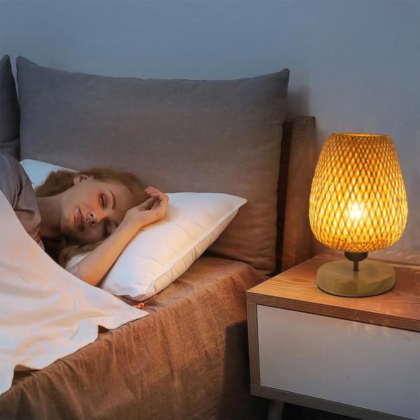 LED Bordslampa, Effekt 10W, Sockeltyp E27, Spänning 220V, Luminös Flöde 249-2000, Material Bambus och Trä
