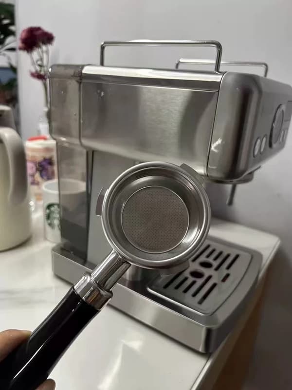 Semi-automatisk espressomaskin, 20 bars tryck, 2L kapacitet,Ljusgrå