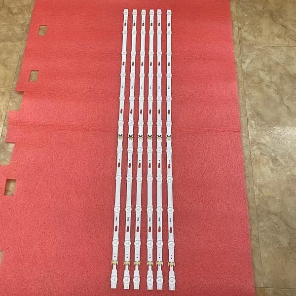 LED baggrundsbelysningsstrimmel, længde 972mm, 11 LED'er, 3V, kobbermateriale, tilpasselig