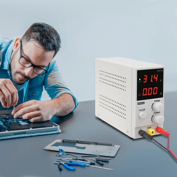 DC-strömförsörjning, justerbart spänningsområde, hög effektivitet, 220 V, grå