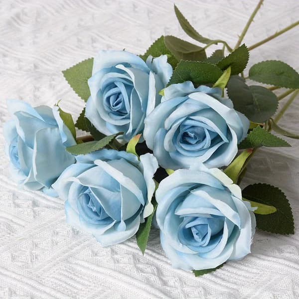 Kunstig Rosenbuket, Elegant Blomsterdesign, Alsidig til Begivenheder,Blå