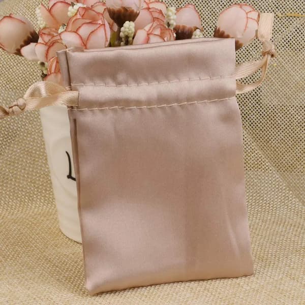 Gavepose, Satinmateriale, Ideel til Begivenheder,25stk, 3 nøgen pink, 10x15cm