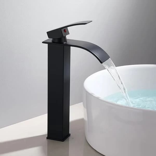 Kran, Messingskonstruktion, Enhandsgreppdesign,Mattsvart