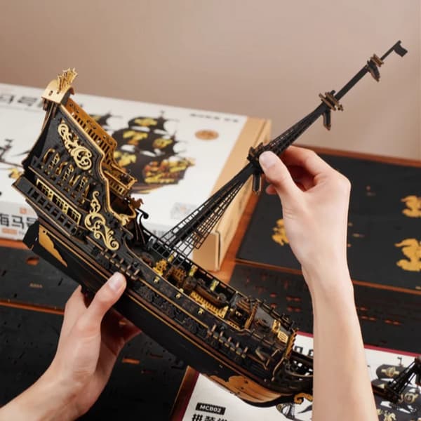 Samlingsmodel, Klassisk Tre-mast Design, Engagerende Kreativ Udfordring,Sort