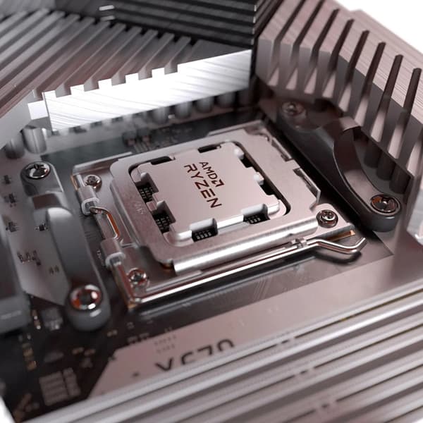 Processor, 6 kärnor, 12 trådar, Max frekvens 5,00 GHz, L3-cache 32 MB, DDR5 5200 MHz